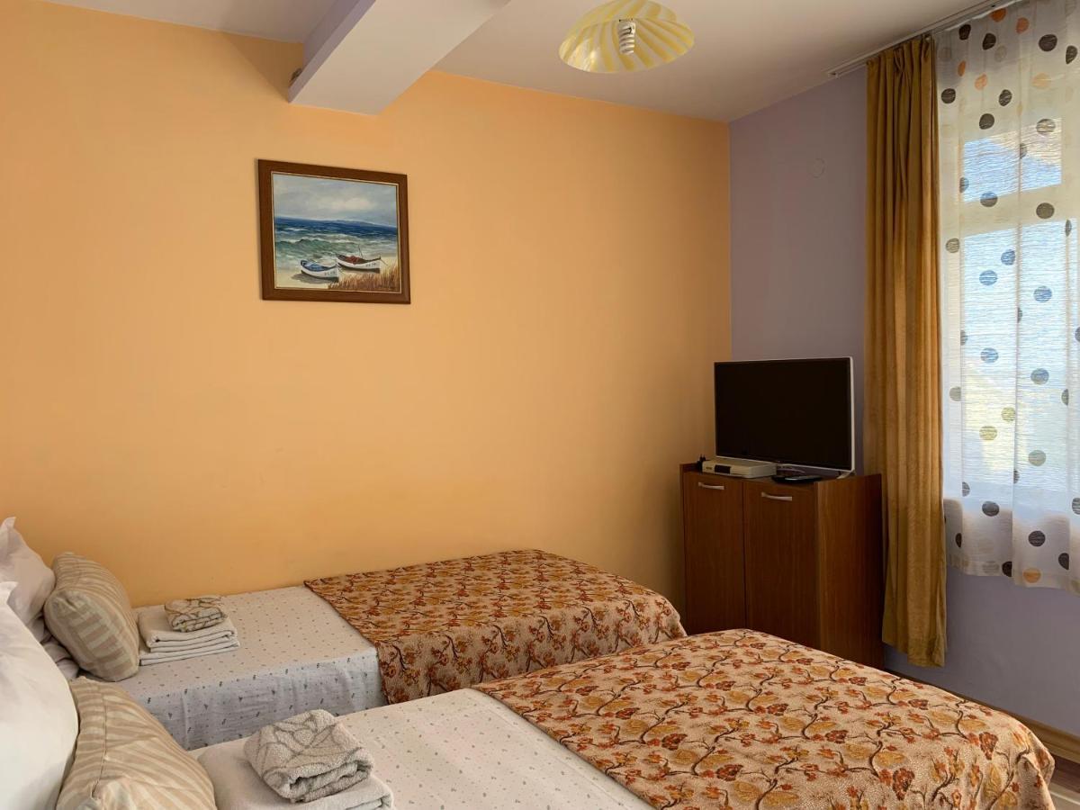 Guest House “Olesya” Obzor Exterior foto